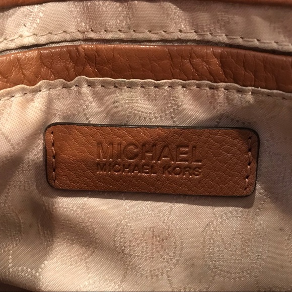 Michael Kors Crossbody Purse / Bag - Picture 8 of 8